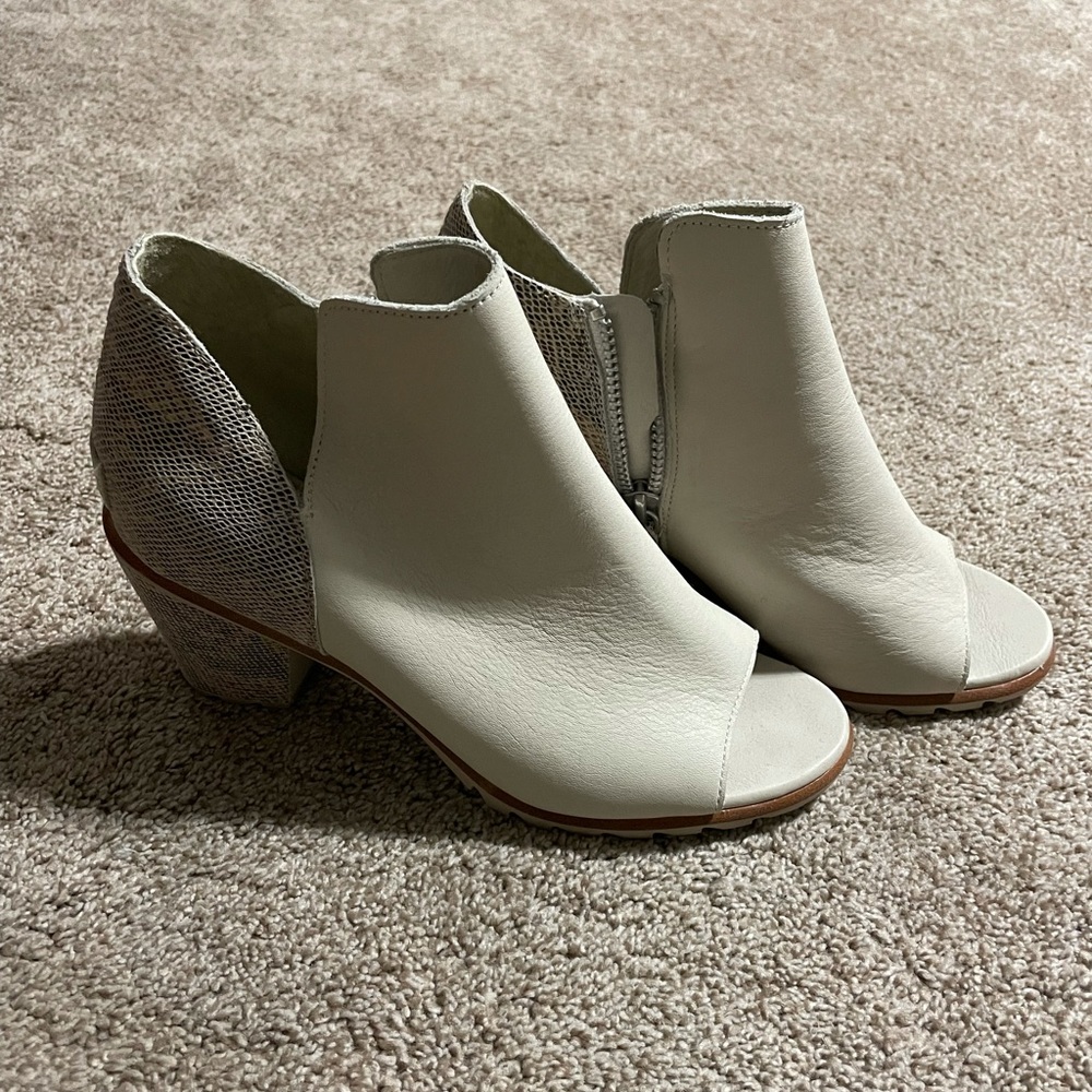 Sorel Open-toe Heeled Sandal